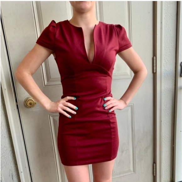 Tobi Dresses & Skirts - Red Tobi form fitting dress size small